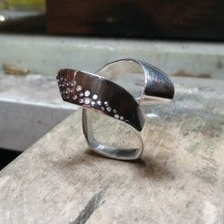 ANILLO AIRA