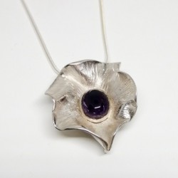 COLGANTE EL SECRETO DEL PÉTALO